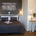 게스트하우스 Castel Sant'angelo 2*